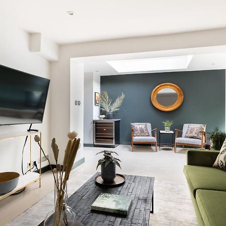 The Heart Of Shepherds Bush - Modern 2Bdr Apartment With Garden Лондон Екстер'єр фото