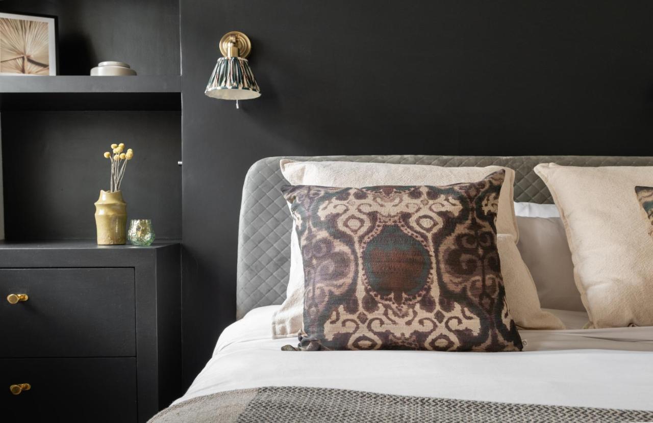 The Heart Of Shepherds Bush - Modern 2Bdr Apartment With Garden Лондон Екстер'єр фото
